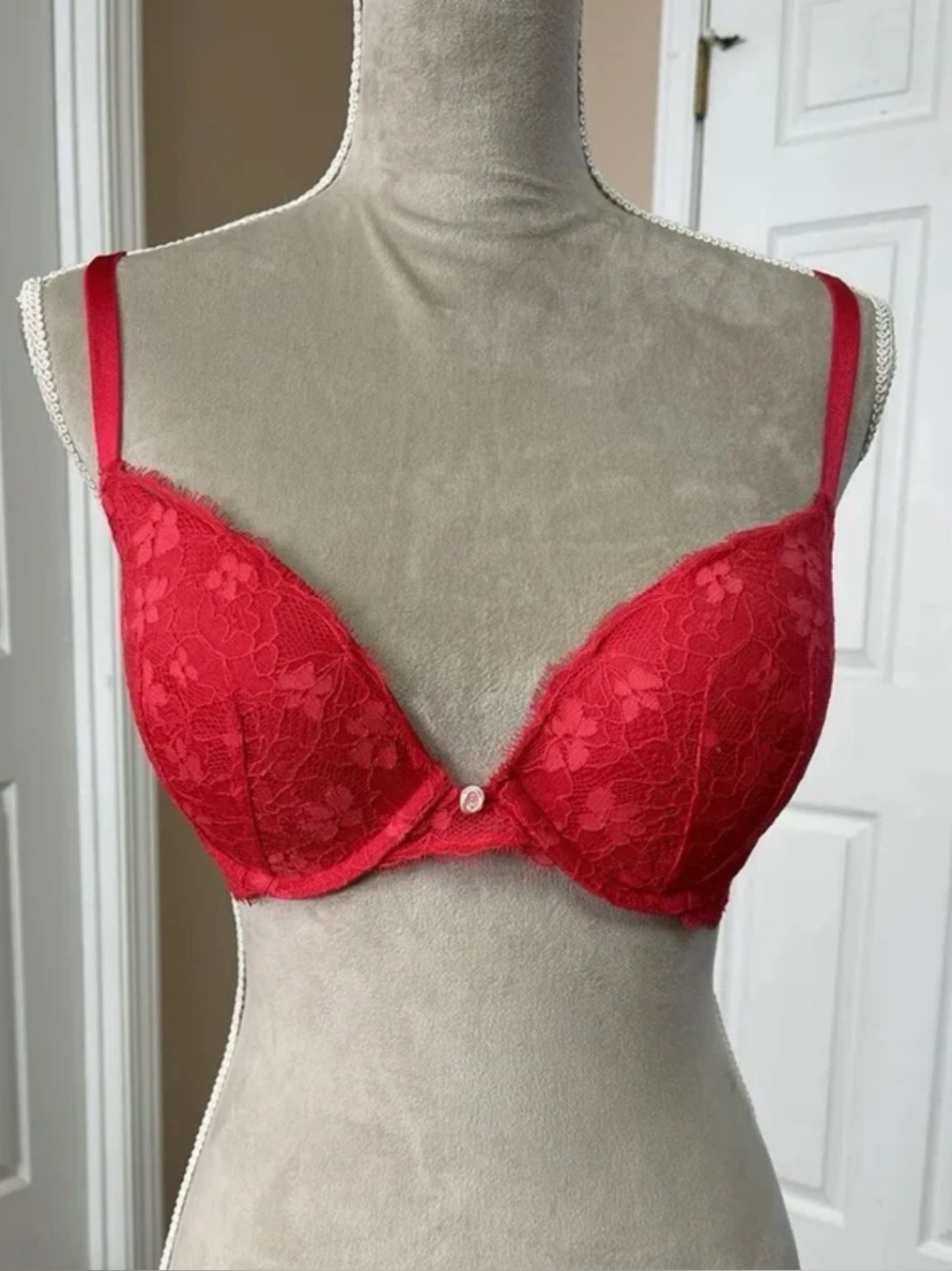 Victoria’s Secret dream angel push-up bras size 34D